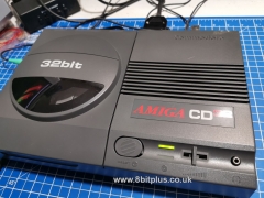 CD32_console-2