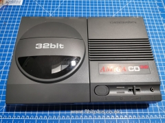 CD32_console-3