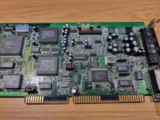 Sound-Blaster-AWE32-3