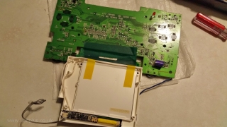 Nomad Screen remove 1.jpg