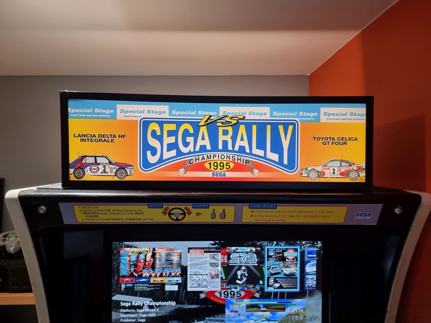 Sega-Rally-cabinet-marquee
