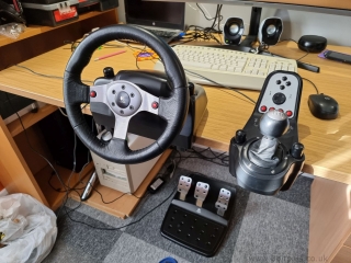 Sega-Rally-cabinet-Logitech-wheel-set
